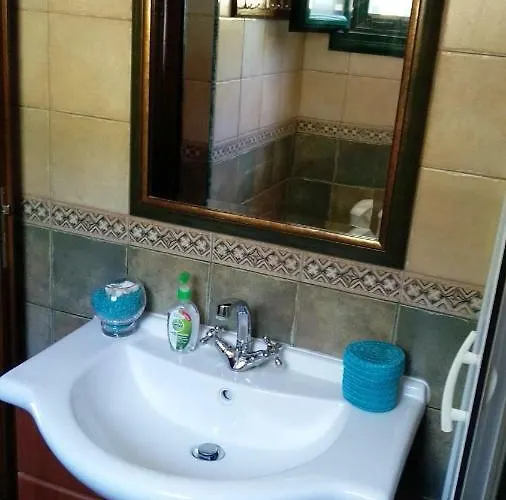 Dora's House Istrios