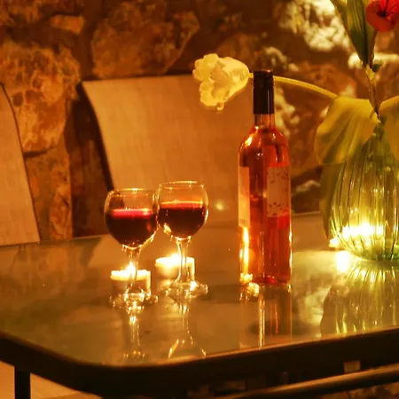 Dora's House Istrios