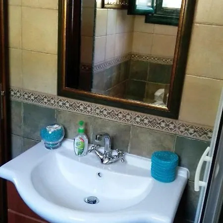 Dora's House Istrios