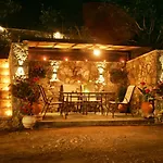 Dora's House *