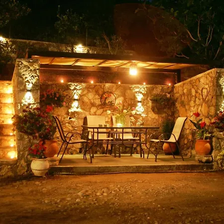 Dora's House *